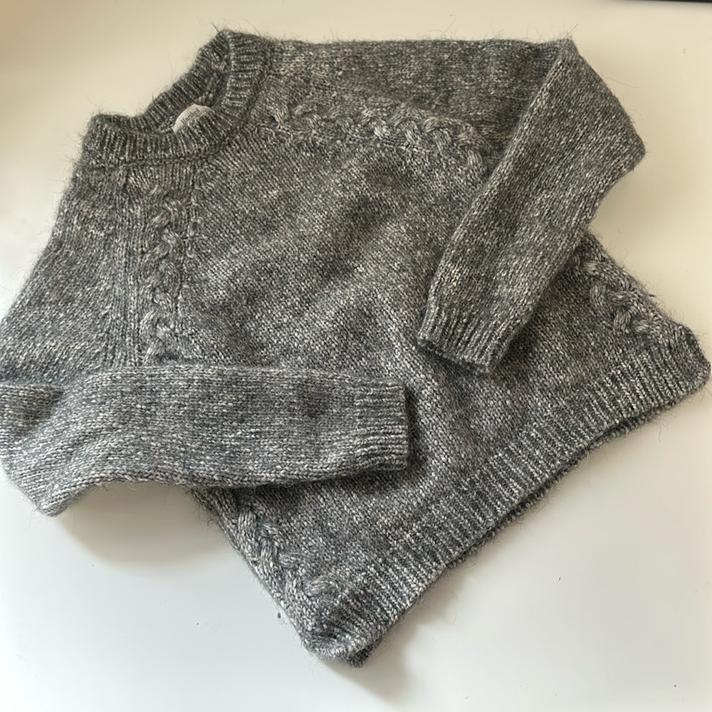 Hartford size 1 cable knit marled grey sweater